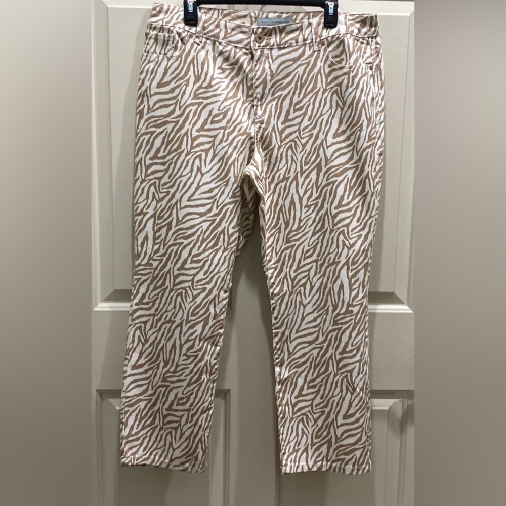 Chico’s Platinum Denim Cream Tan Zebra Print SZ 14 Safari Chic Boho Chic Jeans